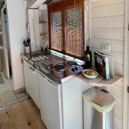 Little California - Adorable Independant Apartman